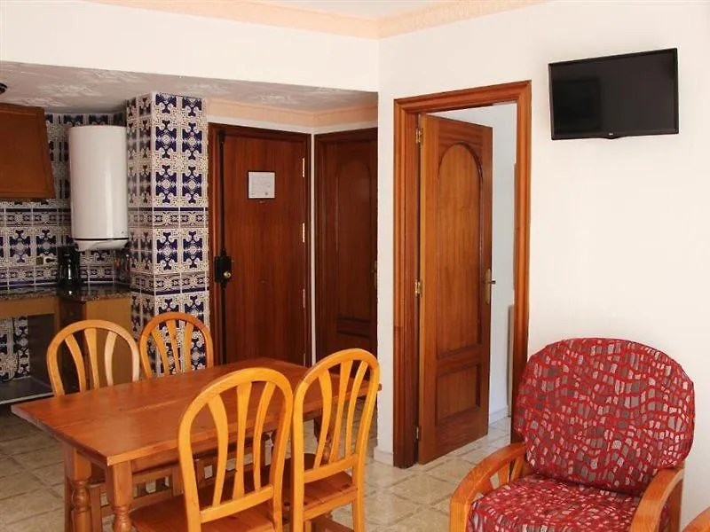 Apartamentos Las Americas - Blanes Beach